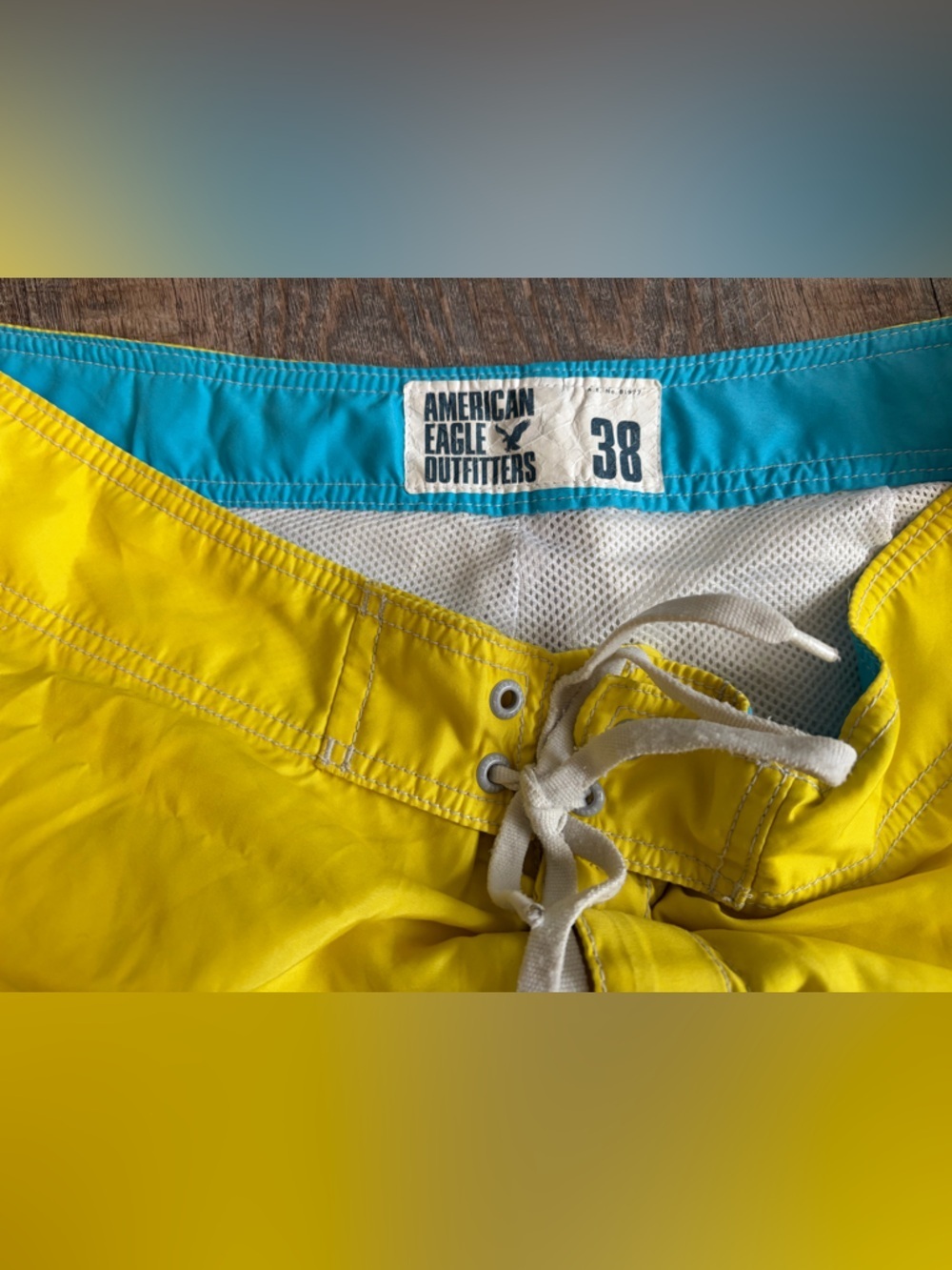 American Eagle Outfitters Men’s Swim Shorts - Picture 3 of 5